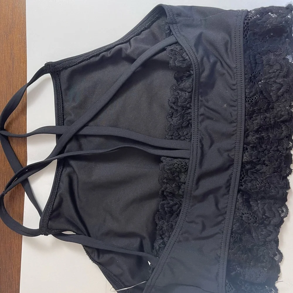 Capezio Womens Sz XL Attitude Bra Top Dance Cropped Black NEW - Picture 2 of 2